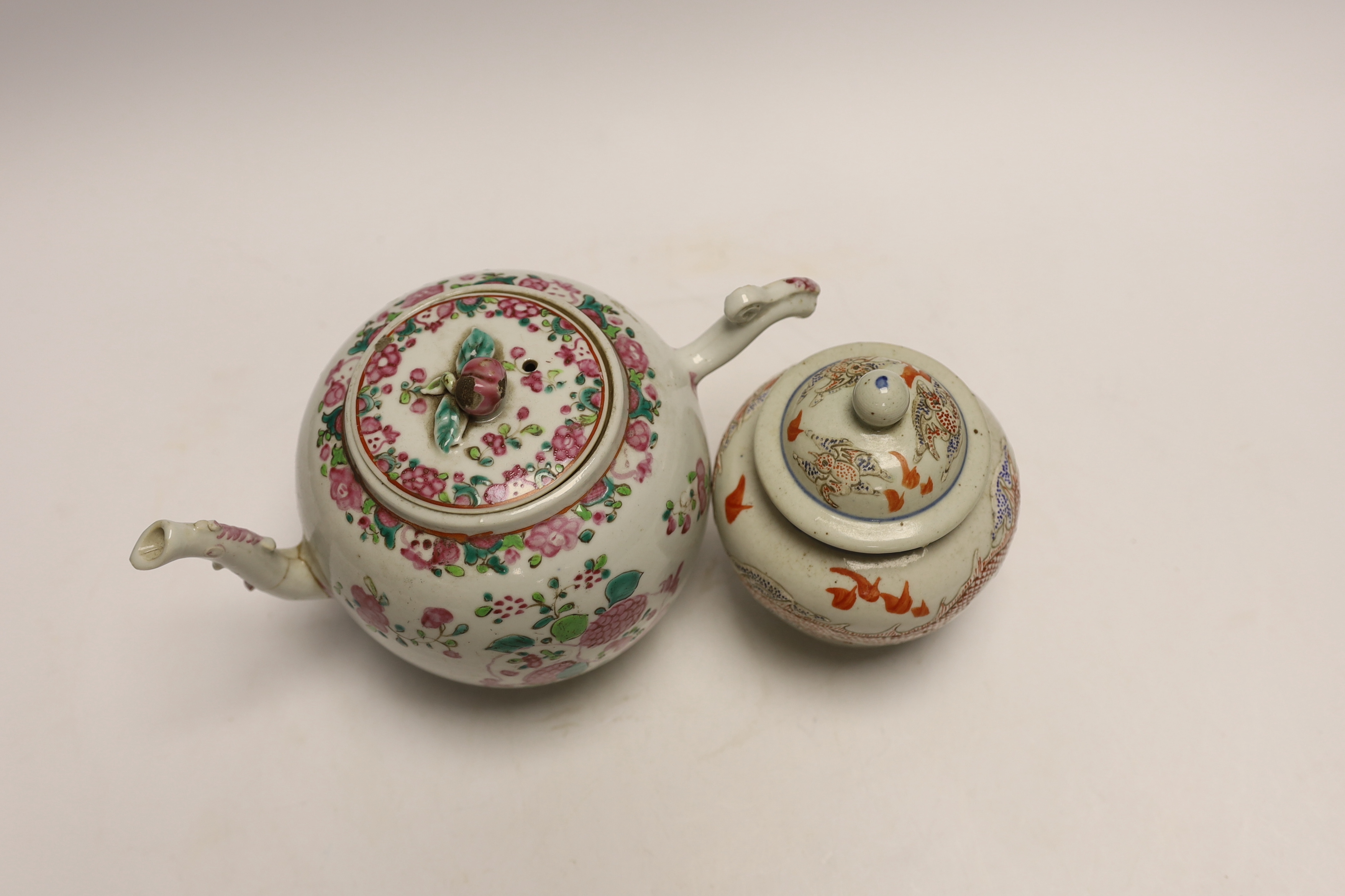 An 18th century Chinese famille rose teapot (a.f) and a ‘dragon’ jar and cover, tallest 14cm